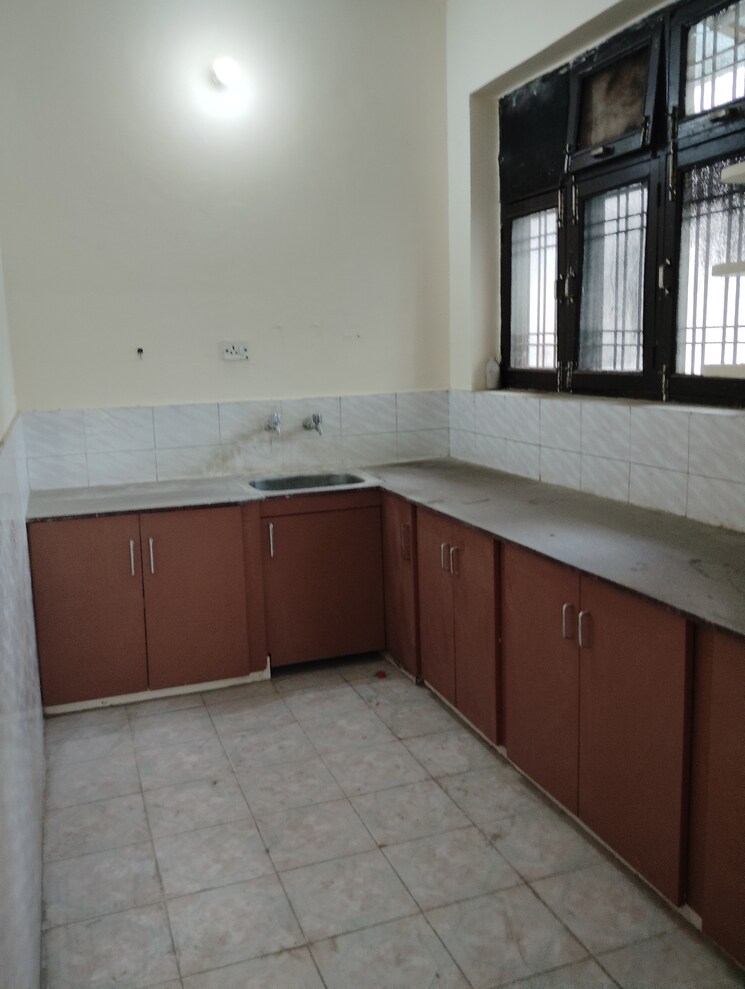 Kitchen, mahanagar 2 Bedroom 1800 Sq.Ft. Independent House In Mahanagar Lucknow 8910036