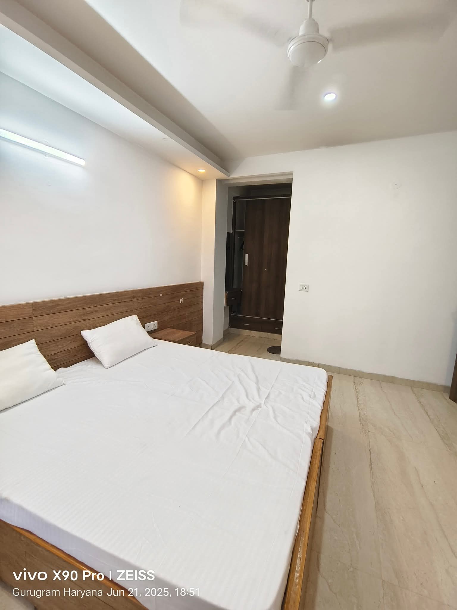 2 BHK + Servant Room Apartment For Sale in M3M Sky City