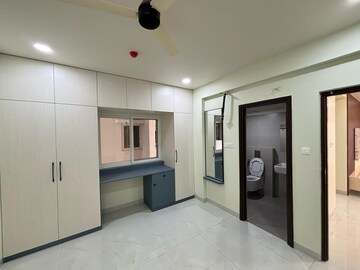 Room in 3 BHK Apartment at Rajapushpa Provincia, Narsingi – for Rent