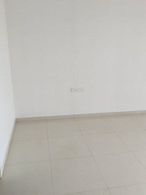 Room in 2 BHK Apartment at Godrej Boulevard, Manjari – for Sale