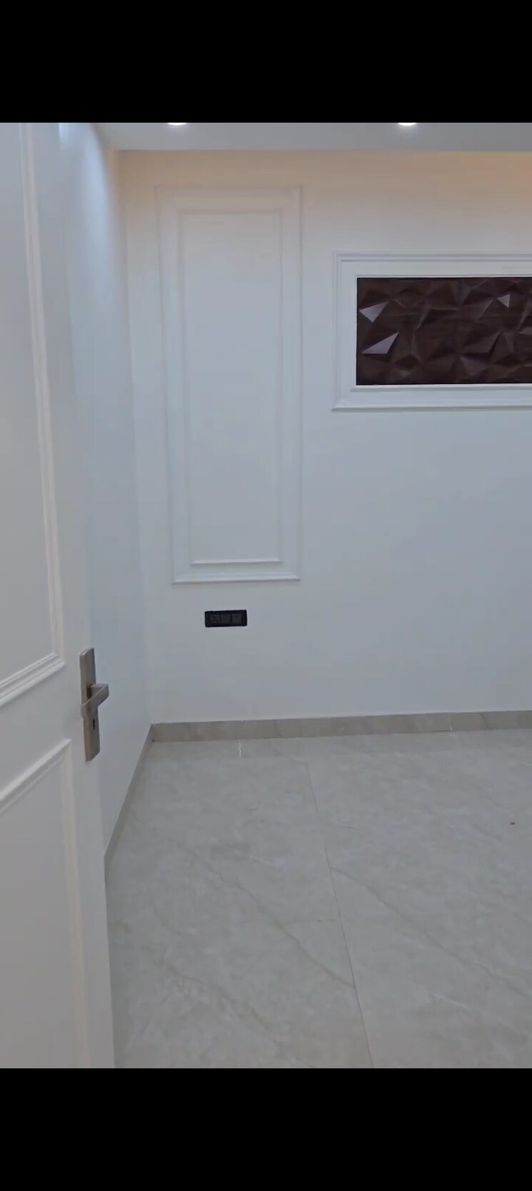 Room, green fields colony 3 Bedroom 1827 Sq.Ft. Builder Floor In Green Fields Colony Faridabad 8910156