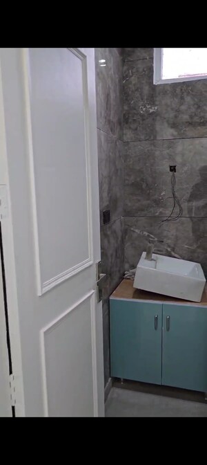 Bathroom in 3 BHK Builder Floor at Green Fields Colony – for Sale