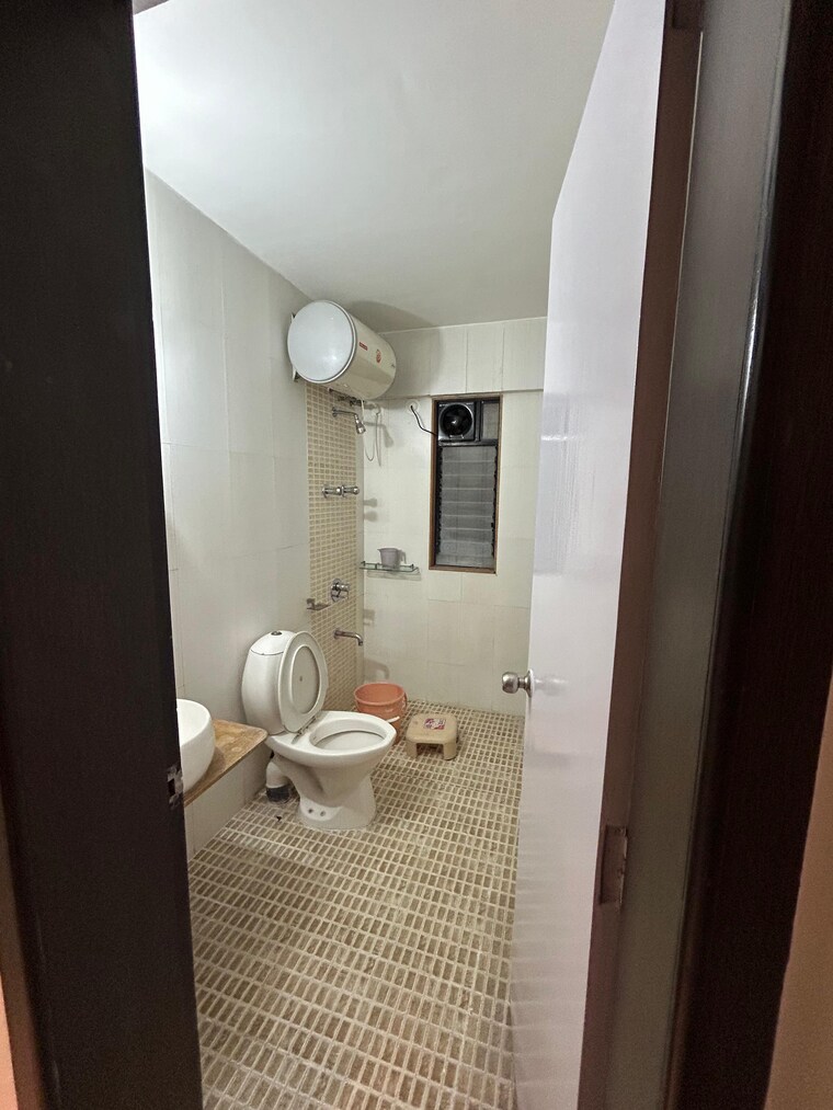 Bathroom, prakriti-society 2 Bedroom 1100 Sq.Ft. Apartment In Baner Pune 8910123