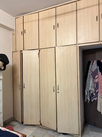 Furnished Amenities in 2 BHK Builder Floor at Madhapur – for Rent