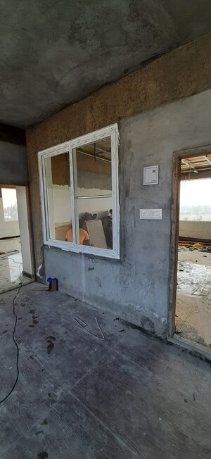  Showroom For Sale in Kolar Road