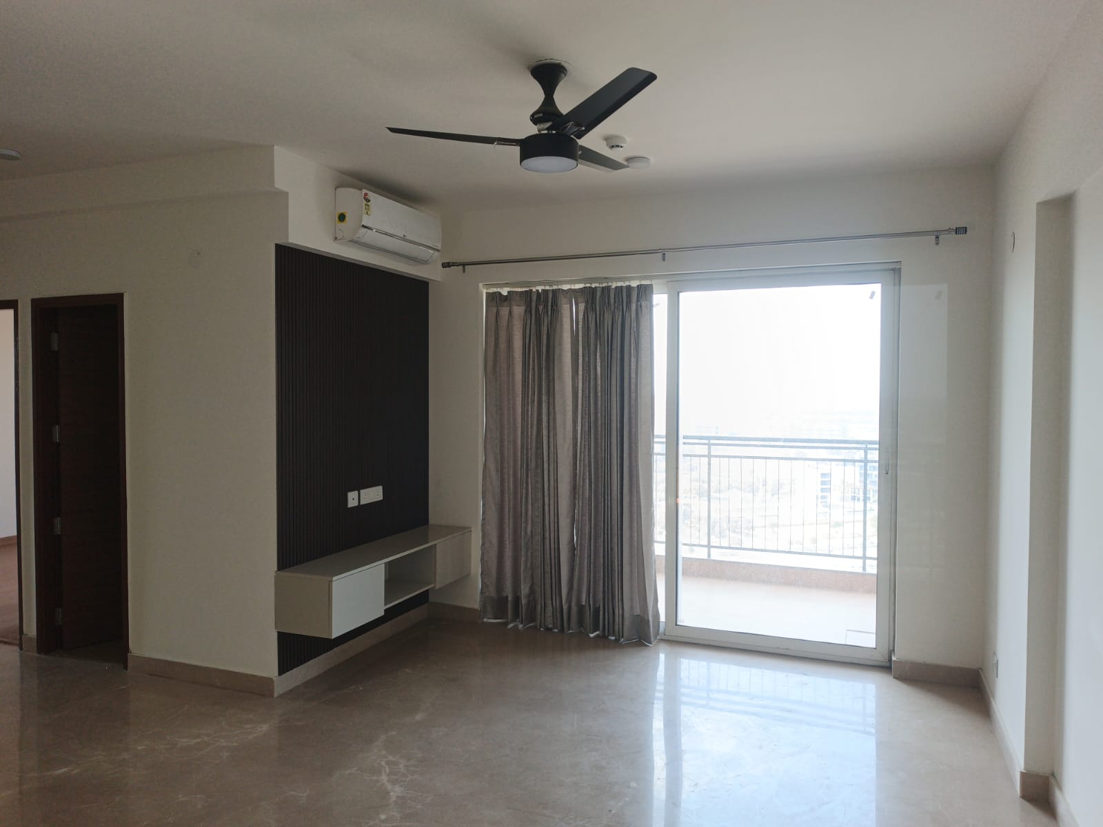 2 BHK Apartment For Rent in Godrej Meridien