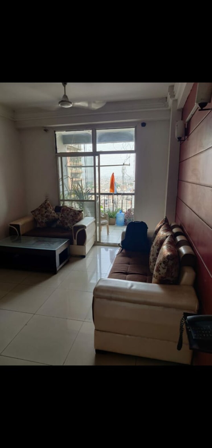 Living Room, mahagun-mascot 3 Bedroom 1550 Sq.Ft. Apartment In Sain Vihar Ghaziabad 8910263