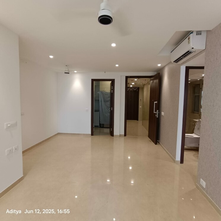 Living Room, hiranandani-highland 3 Bedroom 1350 Sq.Ft. Apartment In Powai Mumbai 8910284