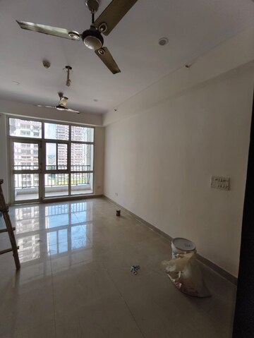 Room in 2 BHK Apartment at Assotech The Nest, Sain Vihar – for Rent
