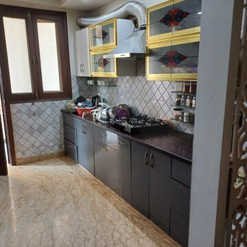 Kitchen in 4 BHK Builder Floor at Sector 46 – for Sale