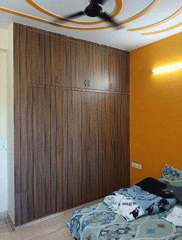 Bedroom in 2 BHK Builder Floor at Sector 21 – for Rent