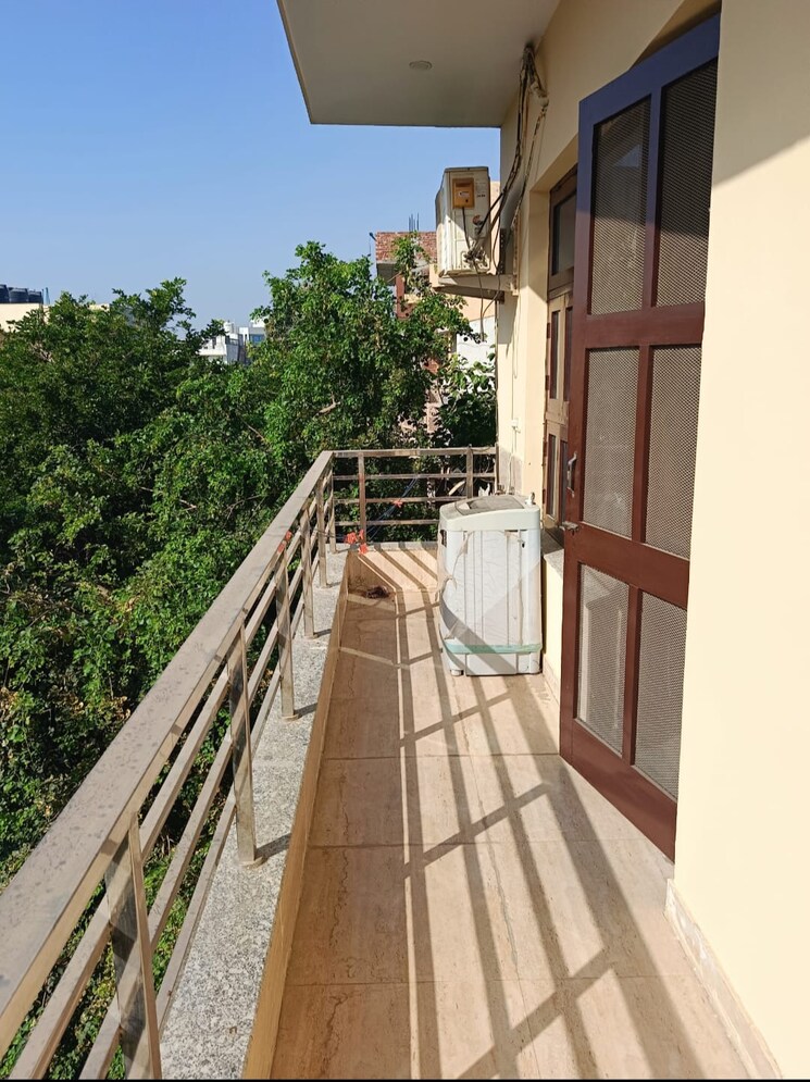 Balcony, sector 21 2 Bedroom 1200 Sq.Ft. Builder Floor In Sector 21 Gurgaon 8910341