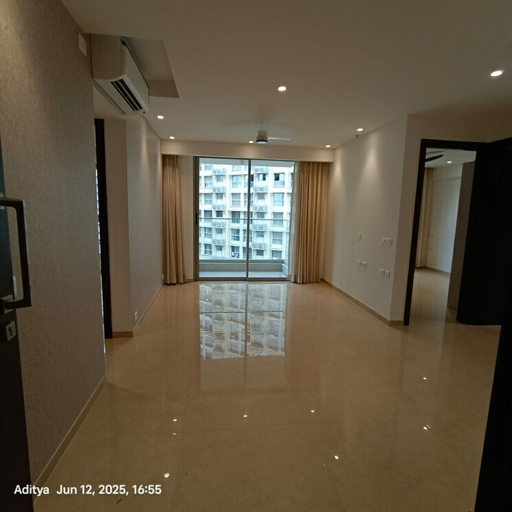 Living Room, hiranandani-highland 3 Bedroom 1400 Sq.Ft. Apartment In Powai Mumbai 8910384
