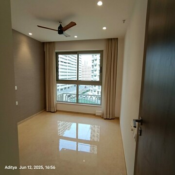 Room in 3 BHK Apartment at Hiranandani Highland, Powai – for Sale