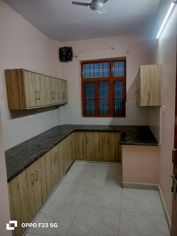 Kitchen in 2 BHK Builder Floor at Gomti Nagar – for Rent