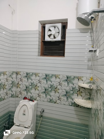 Bathroom in 2 BHK Builder Floor at Gomti Nagar – for Rent
