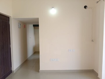 Room in 1 BHK Apartment at Pashmina Waterfront, Old Madras Road – for Rent