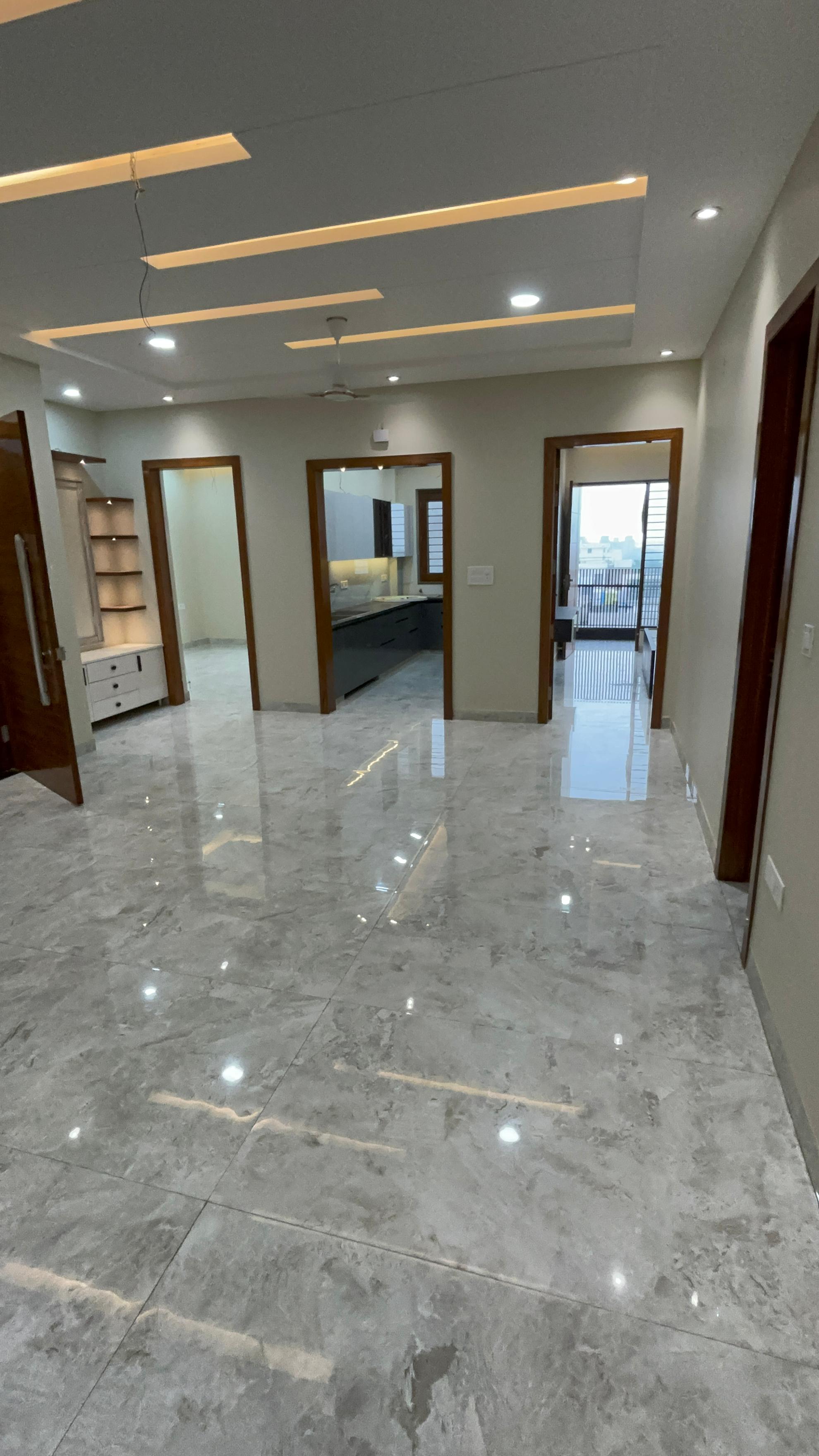 4 BHK + Pooja Room,Servant Room Builder Floor For Sale in Builder Floor 