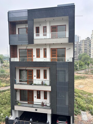 4 BHK Builder Floor – Exterior View View at Sector 76 - for Sale