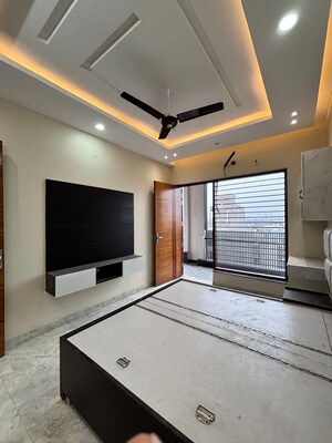 Bedroom in 4 BHK Builder Floor at Sector 76 – for Sale