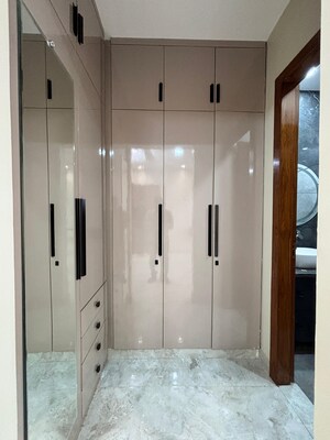  4 BHK Builder Floor at Sector 76 – for Sale