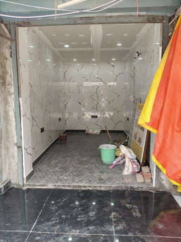  Shop For Rent in Bhogal