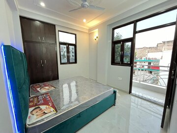 2 BHK Builder Floor For Rent in Saket