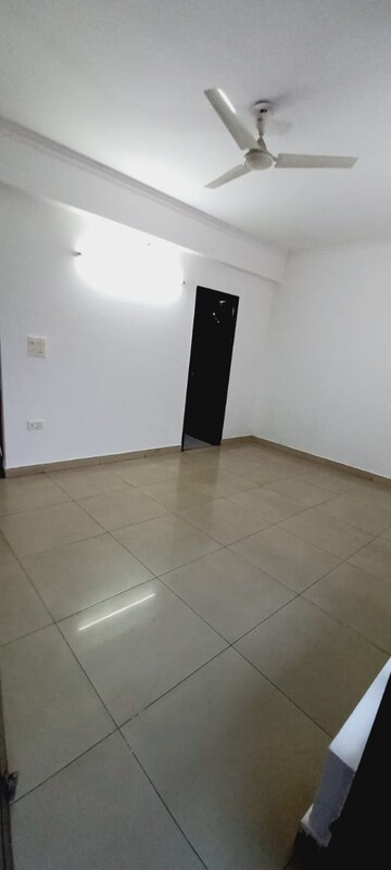 3 BHK Apartment For Rent in Proview Officer City, Raj Nagar Extension