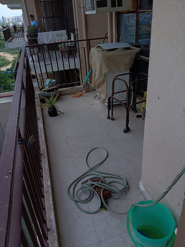 Balcony, signature-global-synera 2 Bedroom 646 Sq.Ft. Apartment In Sector 81 Gurgaon 8910549