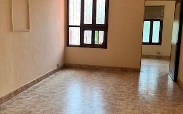 3 BHK Builder Floor For Rent in Vikas Puri