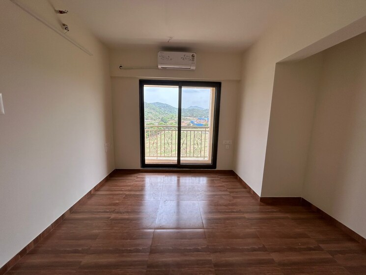 Room, horizon-height 2 Bedroom 750 Sq.Ft. Apartment In Kasarvadavali Thane 8910597