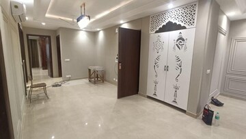 Room in 3.5 BHK Builder Floor at Ansal API Esencia, Sector 67 – for Sale