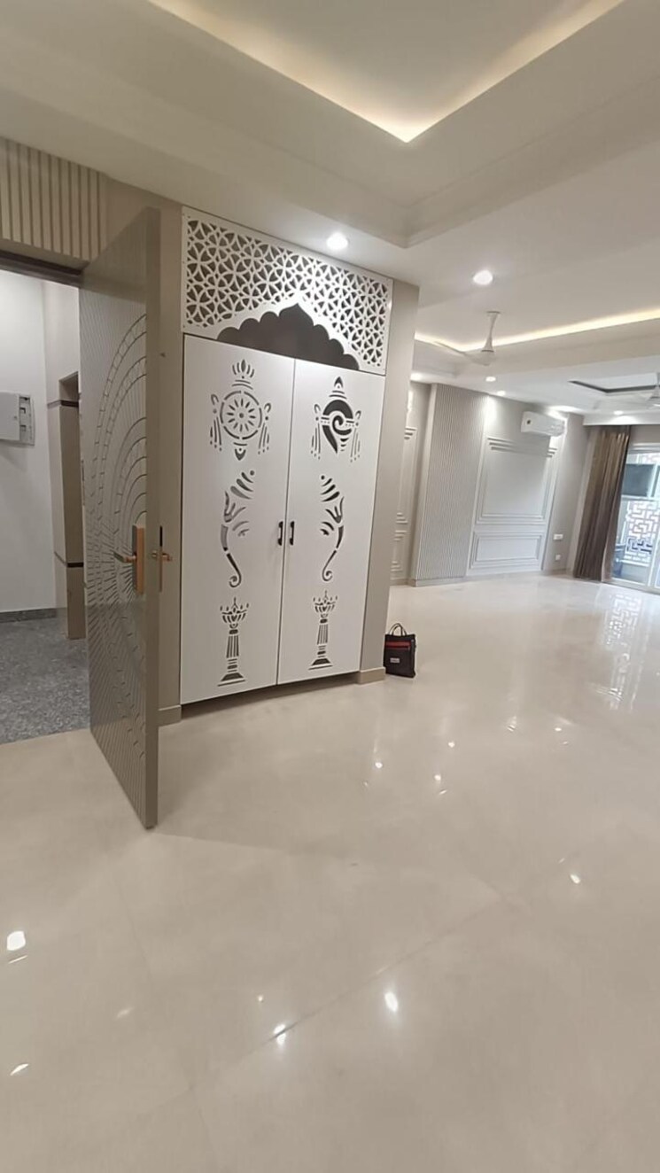 Room, ansal-api-esencia 3.5 Bedroom 300 Sq.Yd. Builder Floor In Sector 67 Gurgaon 8910615