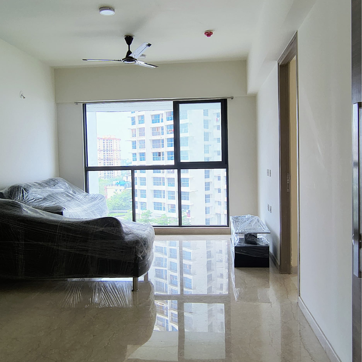 2 BHK + Extra Room Apartment For Rent in Lodha Woods
