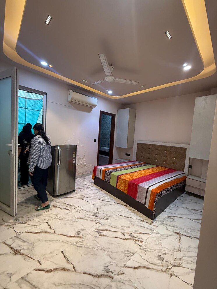 Bedroom, lajpat nagar i 1 Bedroom 200 Sq.Yd. Builder Floor In Lajpat Nagar I Delhi 8910638
