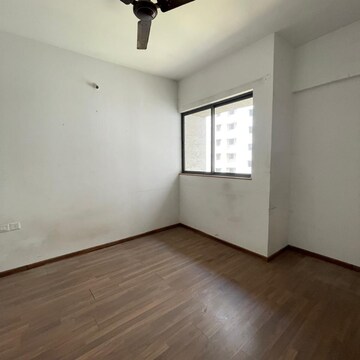 Room in 1 BHK Apartment at Lodha Lakeshore Greens, Hedutane – for Rent