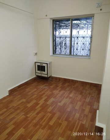 Room in 3 BHK Apartment at Shewanta Heights, Dhankawadi – for Rent
