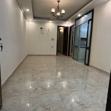 Room in 3 BHK Builder Floor at Gaurav Estates Unique Floors, Sector 42 – for Sale