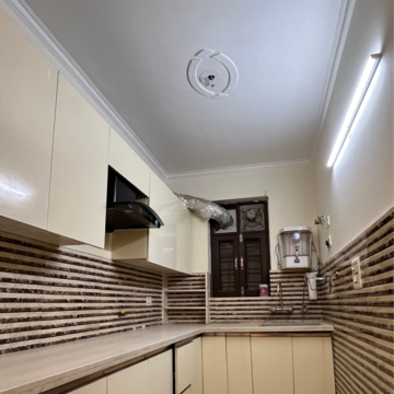 Kitchen in 3 BHK Builder Floor at Gaurav Estates Unique Floors, Sector 42 – for Sale