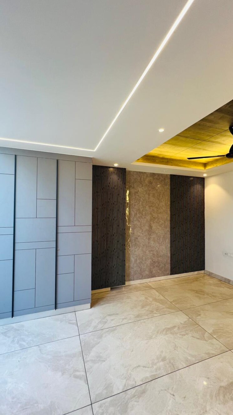 Room, ss-mayfield-gardens 4 Bedroom 287 Sq.Yd. Builder Floor In Sector 51 Gurgaon 8910740