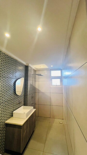 Bathroom in 4 BHK Builder Floor at SS Mayfield Gardens, Sector 51 – for Sale