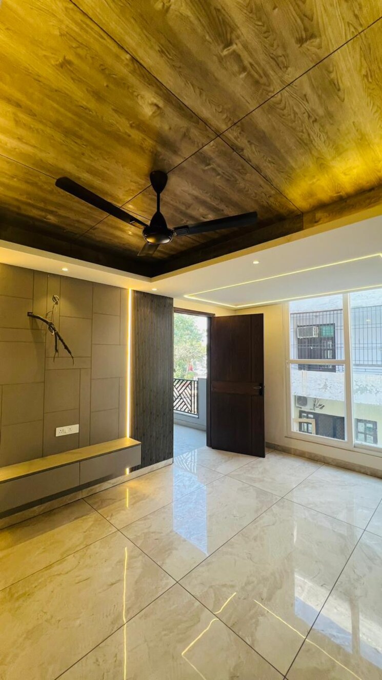 Room, ss-mayfield-gardens 4 Bedroom 287 Sq.Yd. Builder Floor In Sector 51 Gurgaon 8910740