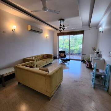 Living Room in 4 BHK Apartment at Varun C.G.H Society, Sector 52 – for Rent