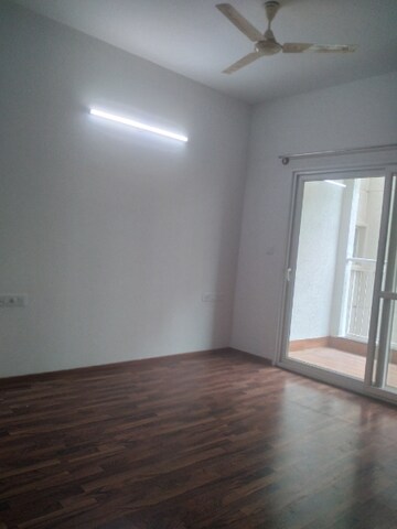 Room in 3 BHK Apartment at L&T Raintree Boulevard, Hebbal – for Rent