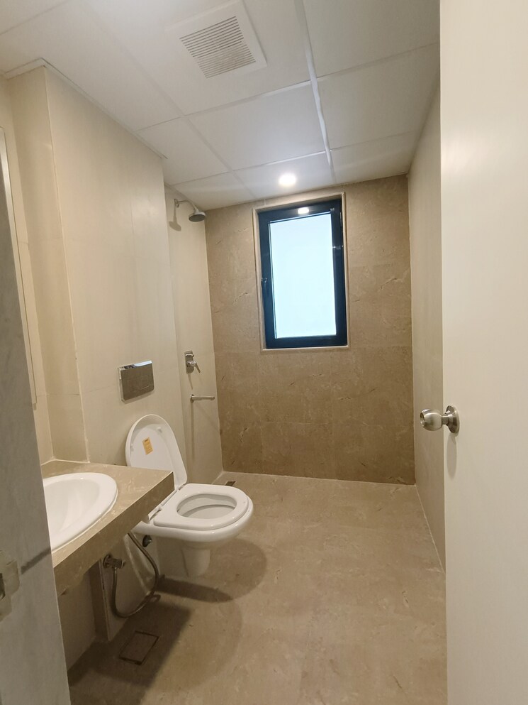 Bathroom, supreme-belmac-residences 3 Bedroom 1353 Sq.Ft. Apartment In Kalyani Nagar Pune 8910840