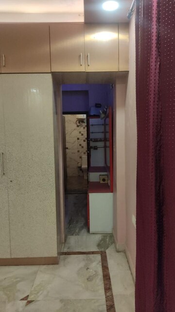 Building Lobby in 4 BHK Builder Floor at Sector 55 – for Rent