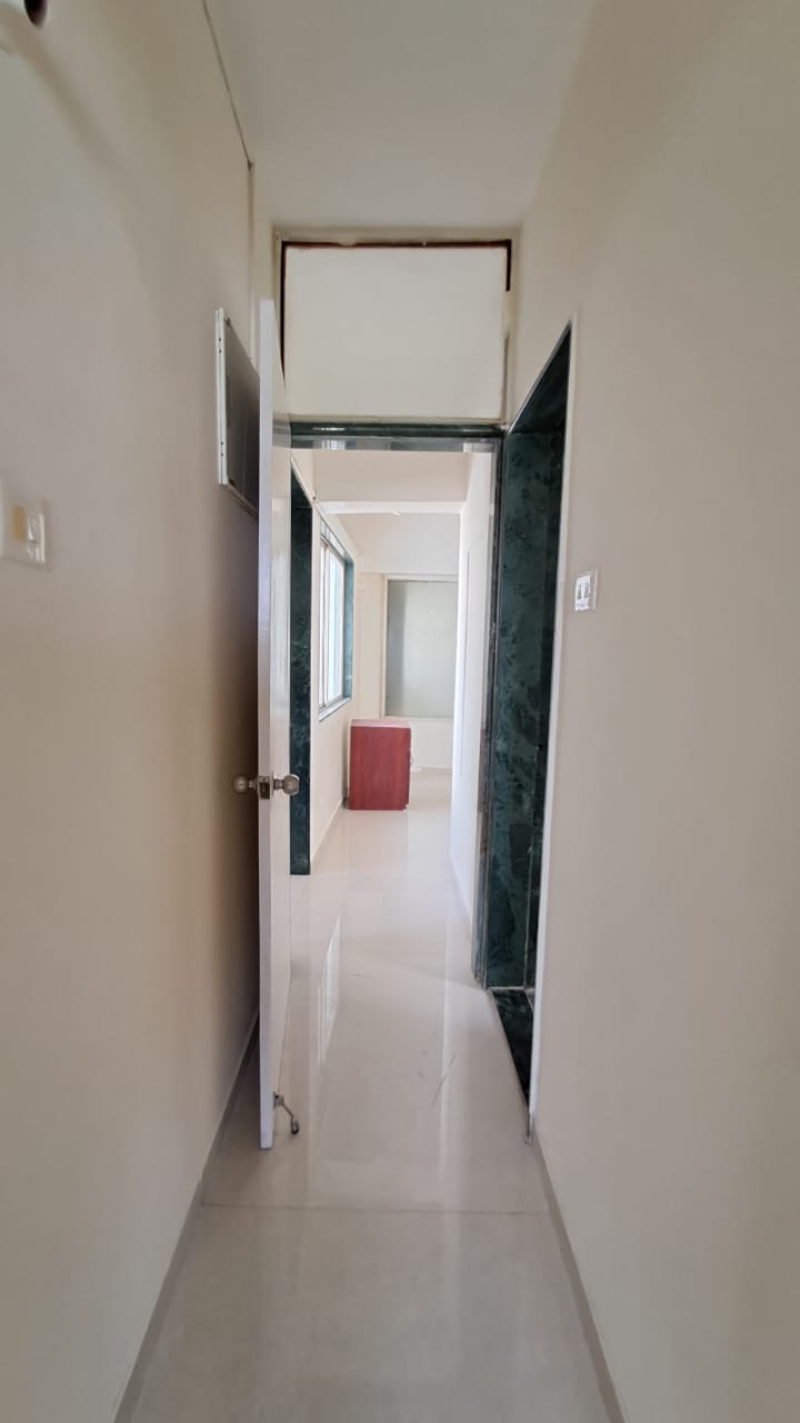 3 BHK + Servant Room 1800 Sq.Ft. Apartment in Madhukund Apartment