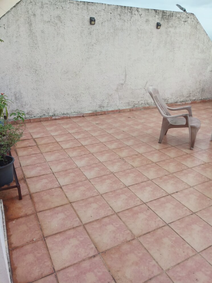 Terrace, vanaz-corner 2 Bedroom 865 Sq.Ft. Apartment In Kothrud Pune 8910834