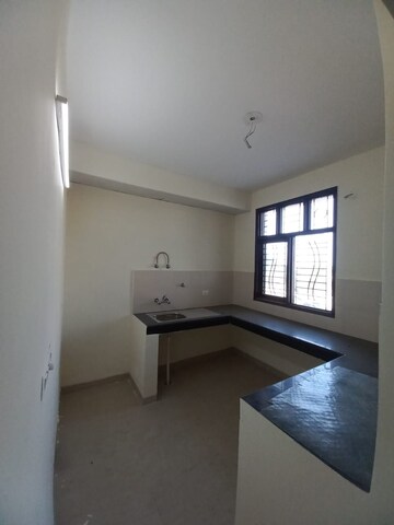2.5 BHK Independent House For Rent in Wave Prime Floors, Wave City