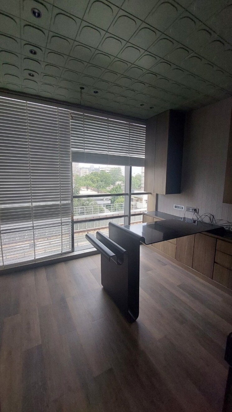 Team Area, navrangpura Commercial Office Space 1041 Sq.Ft. In Navrangpura Ahmedabad 8910848